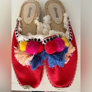 Soludos Coco Pompom Mule
